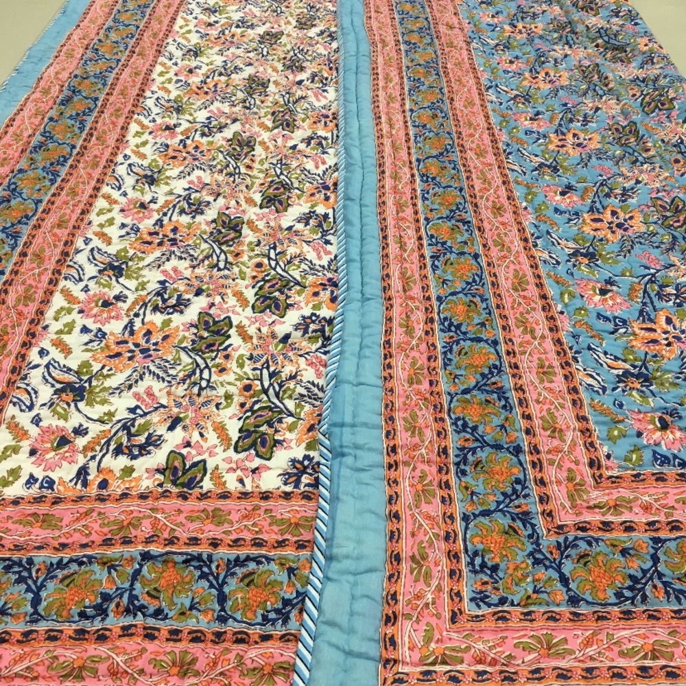 Floral quilt, new, never used, perfect condition